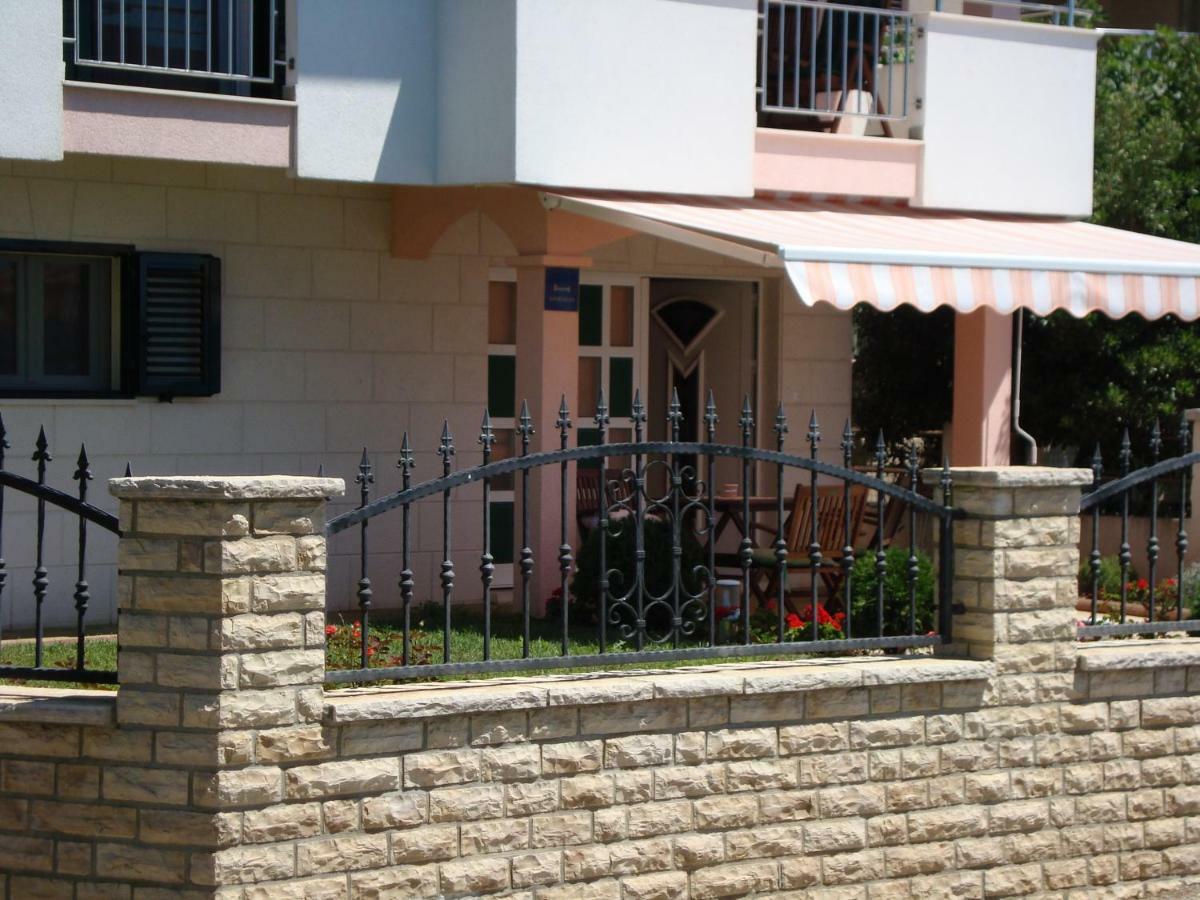 Apartman Strk Сукошан Экстерьер фото
